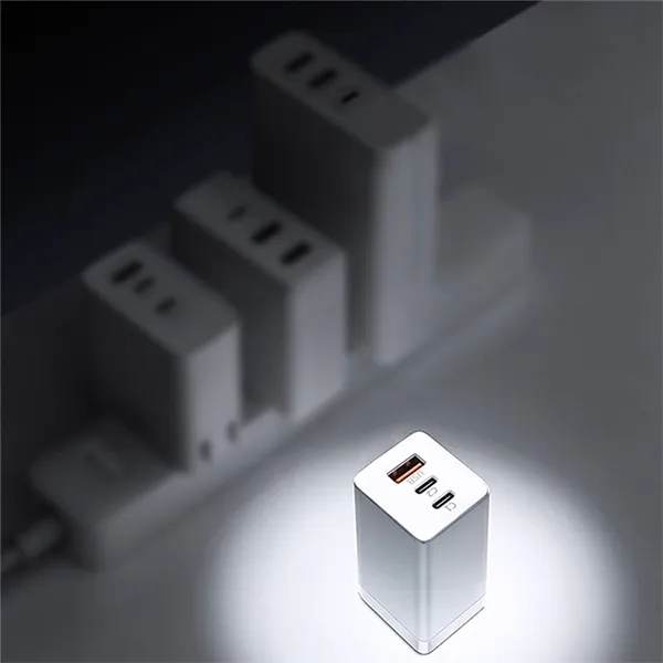 WiWU 65W GaN Fast Charger Dual PD + QC3.0 Wall Charger — photo 4