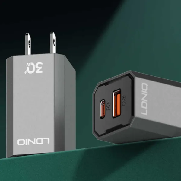LDNIO A2527C 30W PD + QC3.0 Wall Charger – US Plug with Cable Type-C to Lightning & Type-C to Type-C — photo 4