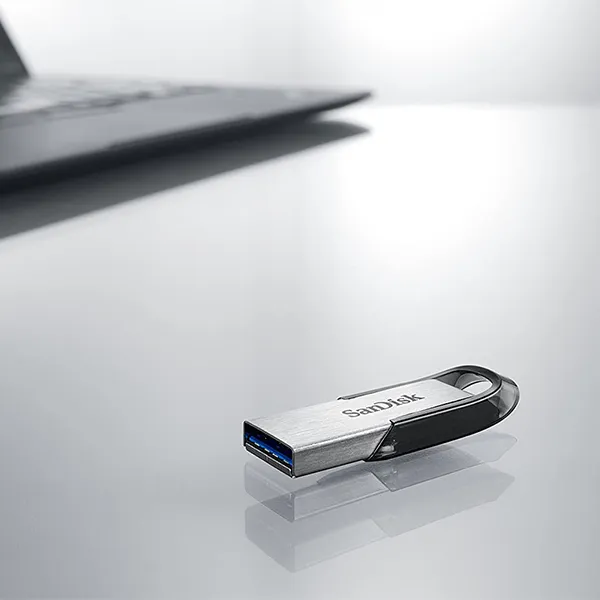 SanDisk Ultra Flair USB 3.0 256GB Flash Drive — photo 4