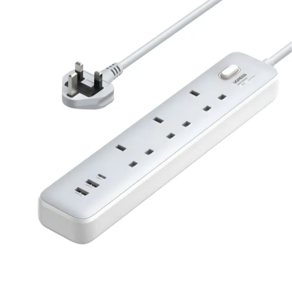 Ugreen 30W Power Strip with 3 AC Outlets & Master Switch (2A1C)