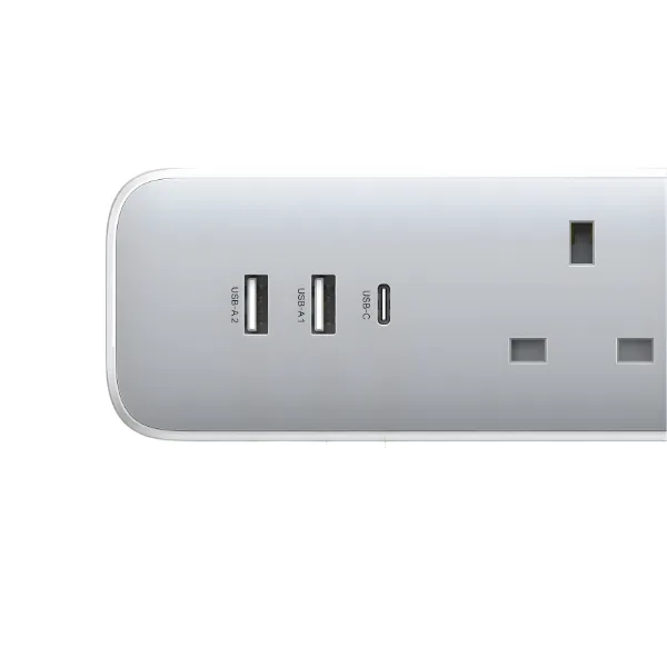 Ugreen 30W Power Strip with 3 AC Outlets & Master Switch (2A1C) — photo 3