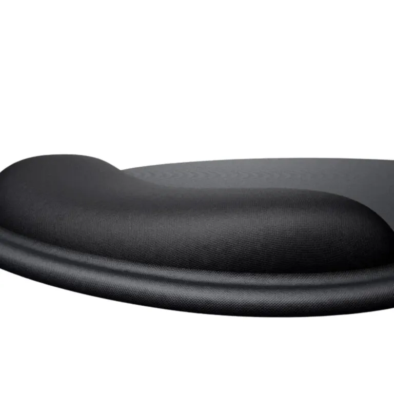 Ugreen 25245 Ergonomic Mouse Pad with Wrist Rest — photo 3